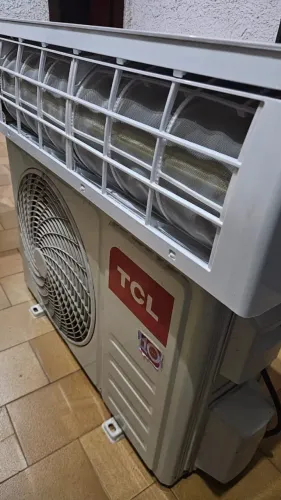 Ar condicionado TCL 12.000 BTUs - seminovo