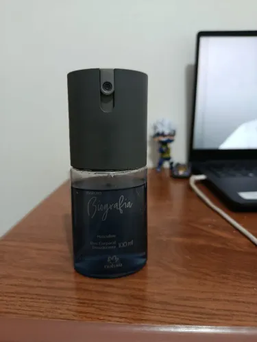Perfume (Natura//Masculino//Biografia)
