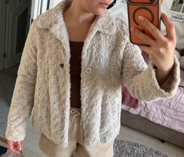 Casaco de pelos Zara Kids, tamanho 13-14 anos