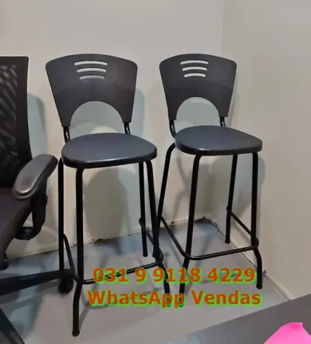 Banquetas altas novas cor preta 70 cm Frete grátis para BH