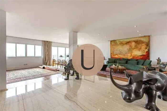 Pent House diferenciada na rua dos Franceses com vista livre