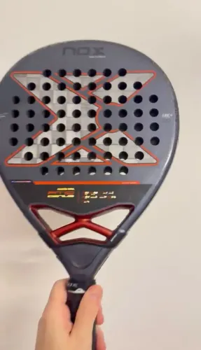 Raquete padel Nox At10 18k 2025
