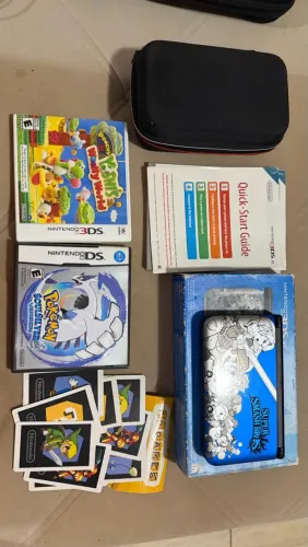 Nintendo 3DS XL Smash Bros. + Pokémon Soul Silver e Yoshi Woolly World