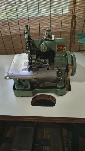 Maquina costura Overlock