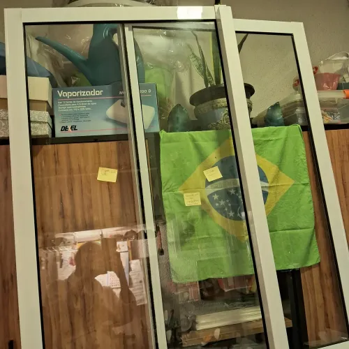 Portas de vidro e alumínio