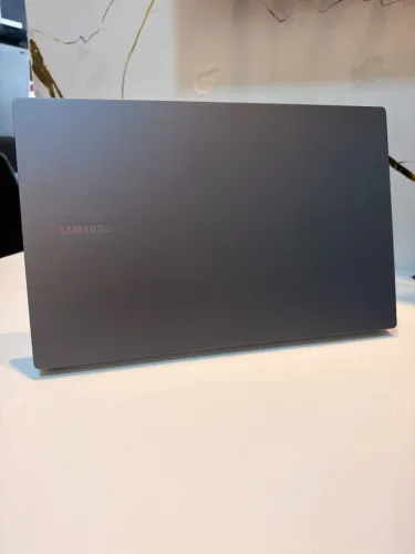 Notebook Samsung- galaxy book 4 i5