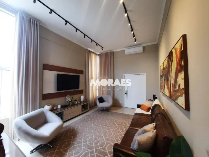 Casa em Condomínio Fechado com 4 quartos à venda, 230 m² por R$ 1.900.000 - Residencial Vi