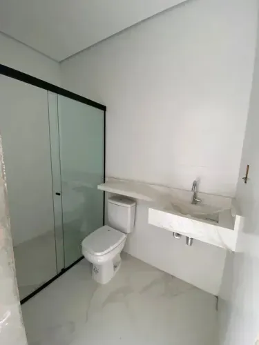 Casa de Condomínio com 3 Quartos à venda, 140m² - Guanabara