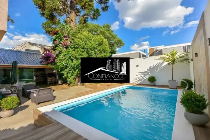 Casa com 4 quartos para alugar no Uberaba, Curitiba - PR | Confiancce Imóveis