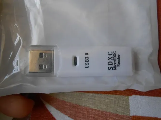 Leitor De Cartão Usb 3.0 Adaptador Micro SD/SDXC (novo/no estado)