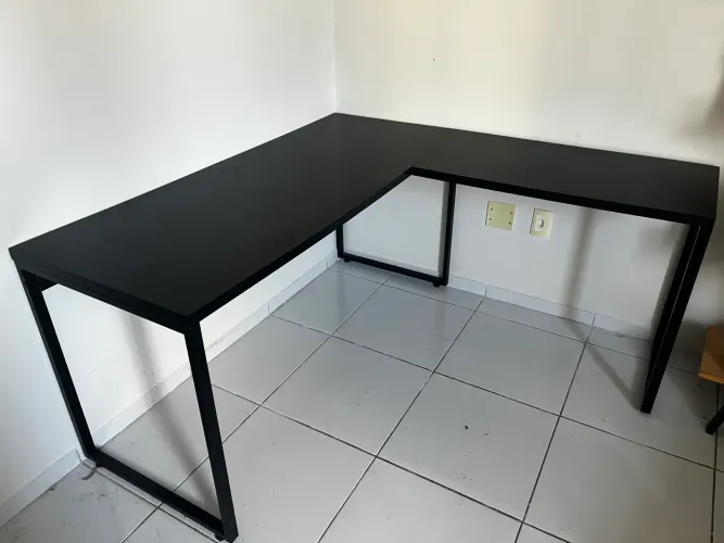 Escrivaninha em L