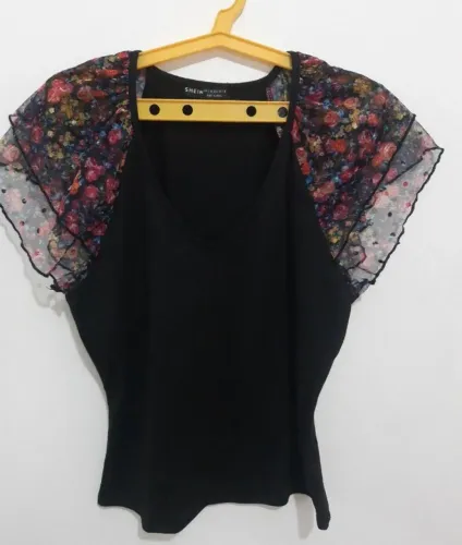 blusa preta e mangas com babados shein tam 38
