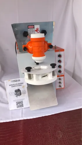 Máquina de salgados semi nova 3.000