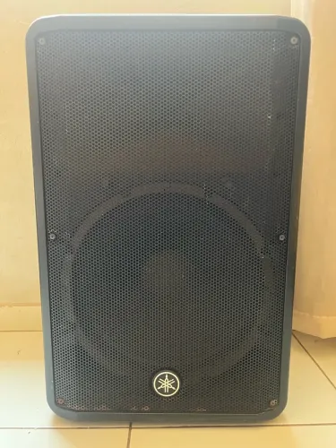 Caixa Ativa Yamaha Dbr15 1000w Bivolt