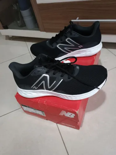 Tênis New balance running original novo na caixa