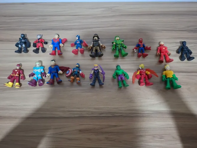 Conjunto de bonecos e acessórios imaginext