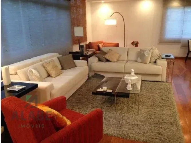 Apartamento à venda no Itaim Bibi, 180 m², 2 suítes, 3 vagas de garagem