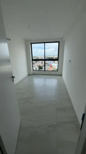 Apartamento à Venda Bancários C/Elevador, Piscina, 11º Andar ! Posição Sul