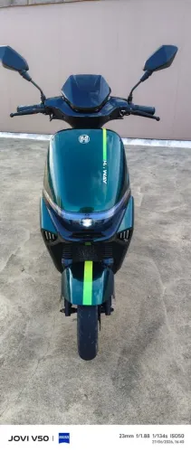 Moto elétrica Scott adulta