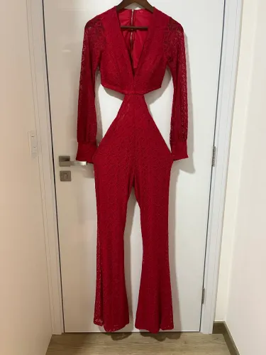 VENDO MACACÃO VERMELHO