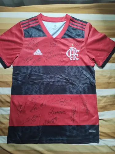 Camisa Não Oficial Flamengo (Tam. M) - Autografada pelo time