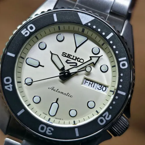 Seiko 5 Sports Reduced Automático SRPK31K1