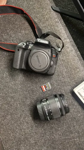 Canon t7i nova
