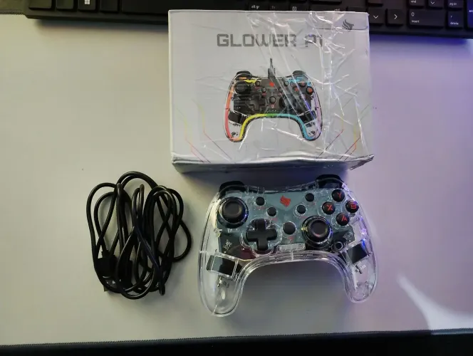 Controle gamer Pichau GLOWER P1 novo 