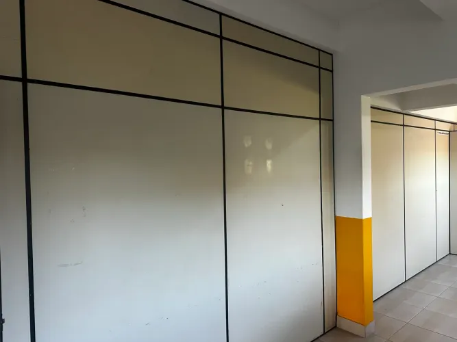 VENDO divisória em eucatex para escritório e sala comercial
