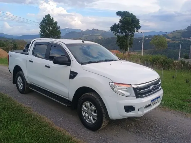 Ford Ranger XLS 2.2 4X4 CD Diesel Mec. 2014