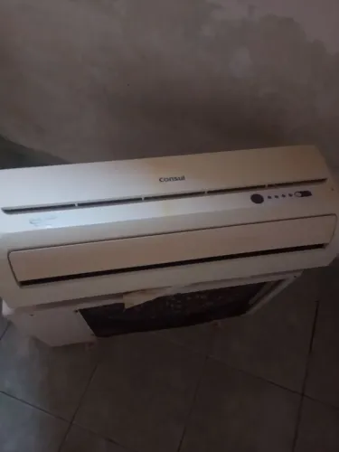 Vendo ar-condicionado usado em boas condições! Já instalado