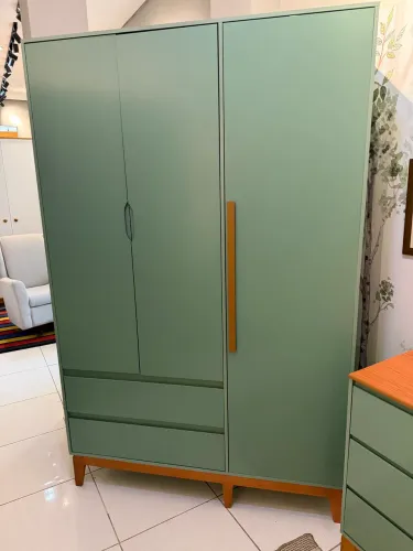 Armário 3 portas 