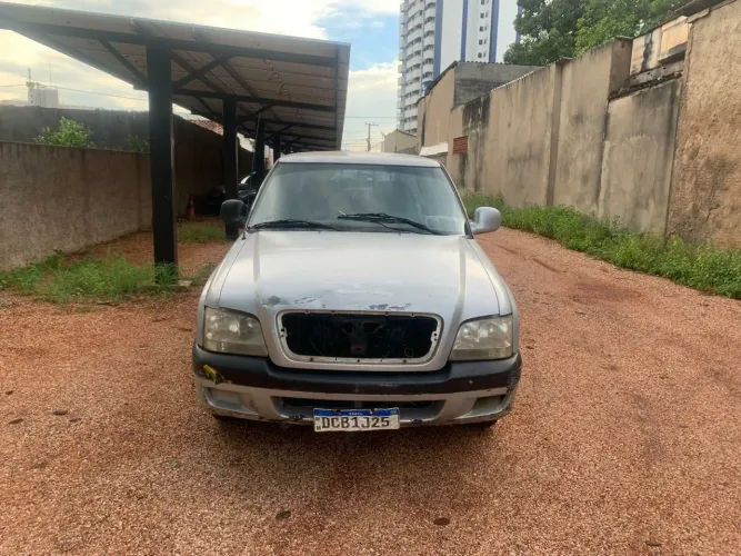 Chevrolet S10 Pick-up Luxe 2.8 4X2 CD TB Int.dies. 2001