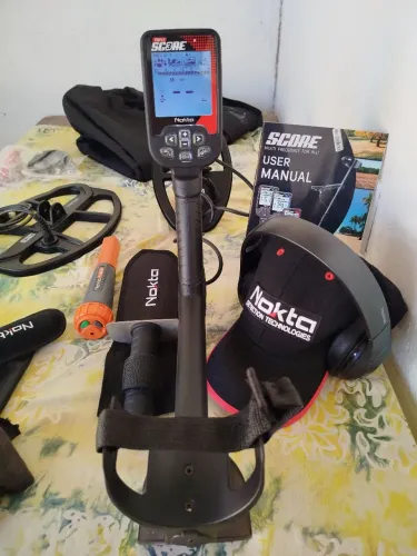 Detector de metais nokta + sand scoop