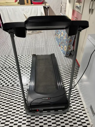 Vendo esteira ergométrica (kikos) pego iPhone 