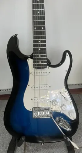 Guitarra Stratocaster Vogga