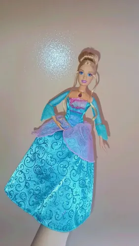 Barbie Rosella Princesa da ilha 