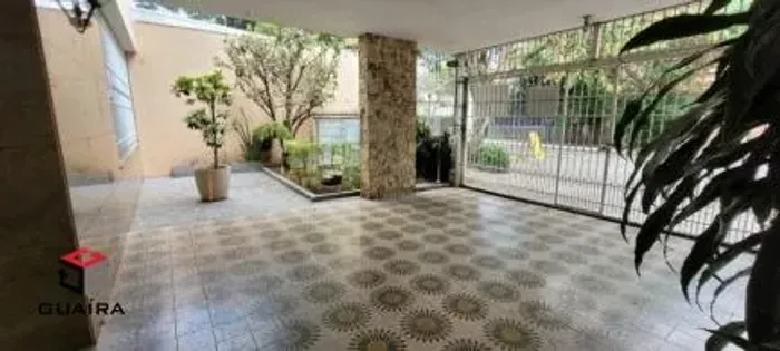 Sobrado Residencial 4 Dormitórios no Planalto Paulista com 276 m2.