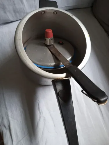 Panela de pressão 4,5l