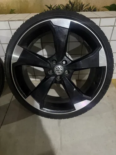 Vende-se Roda de liga leve aro 19