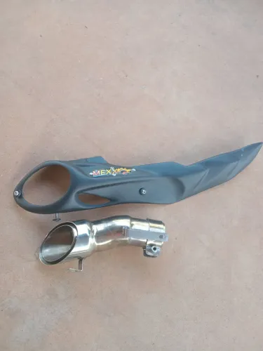 Vendo escapamento esportivo Susuki Bandit ,GSX etc