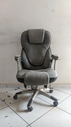 Cadeira de escritório<br>Cada de escritório executivo Serta Works, couro sintético