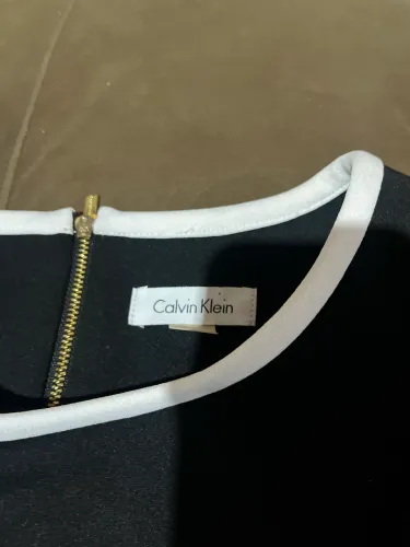 Vestido Calvin Klein 