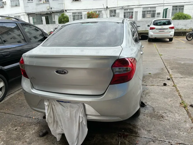Ford KA+ Sedan 1.5 16V Flex 4P 2015
