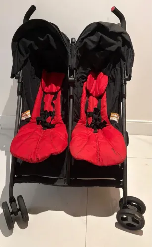 Carrinho de Bebê Duplo Zobo 2X - Guarda-chuva - Ótimo Estado
