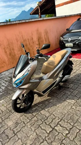 HONDA PCX 150 DLX 2019