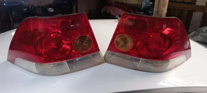 Par lanternas originais GM Vectra 06/11