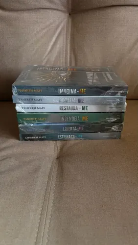 box de livros Estilhaça-me