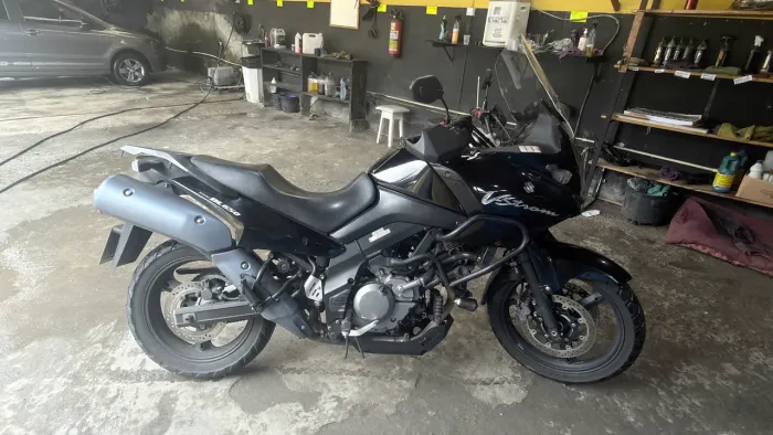 Vendo ou troco Suzuki v strom 650