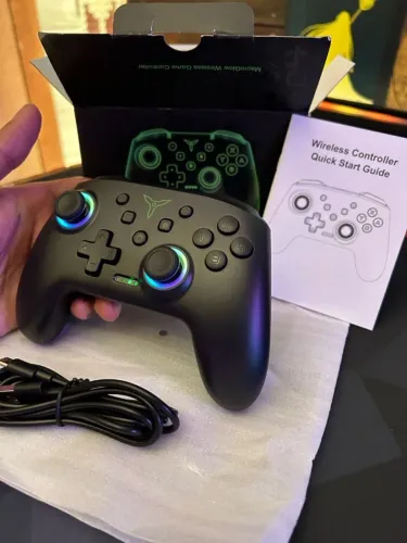 Controle para Nintendo Switch e PC com luzes RGB